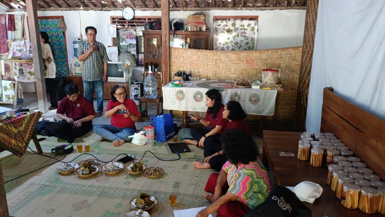 Inovasi Tempe Koro Pedang: Diversifikasi Egg Roll ala Desa Pulutan Siap Memenuhi Kebutuhan Pasar Indonesia