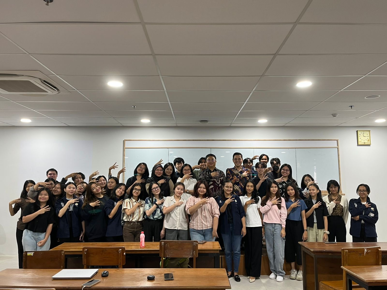 Menyongsong Karier di Industri Biopharmaceutical: Peluang dan Pengetahuan Baru untuk Mahasiswa Biologi FTb UAJY