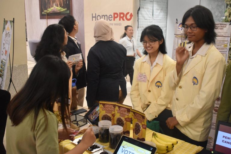 Mahasiswa Teknologi Pangan FTb UAJY Raih Juara 2 dalam Lomba Esai Prototipe Tingkat Nasional