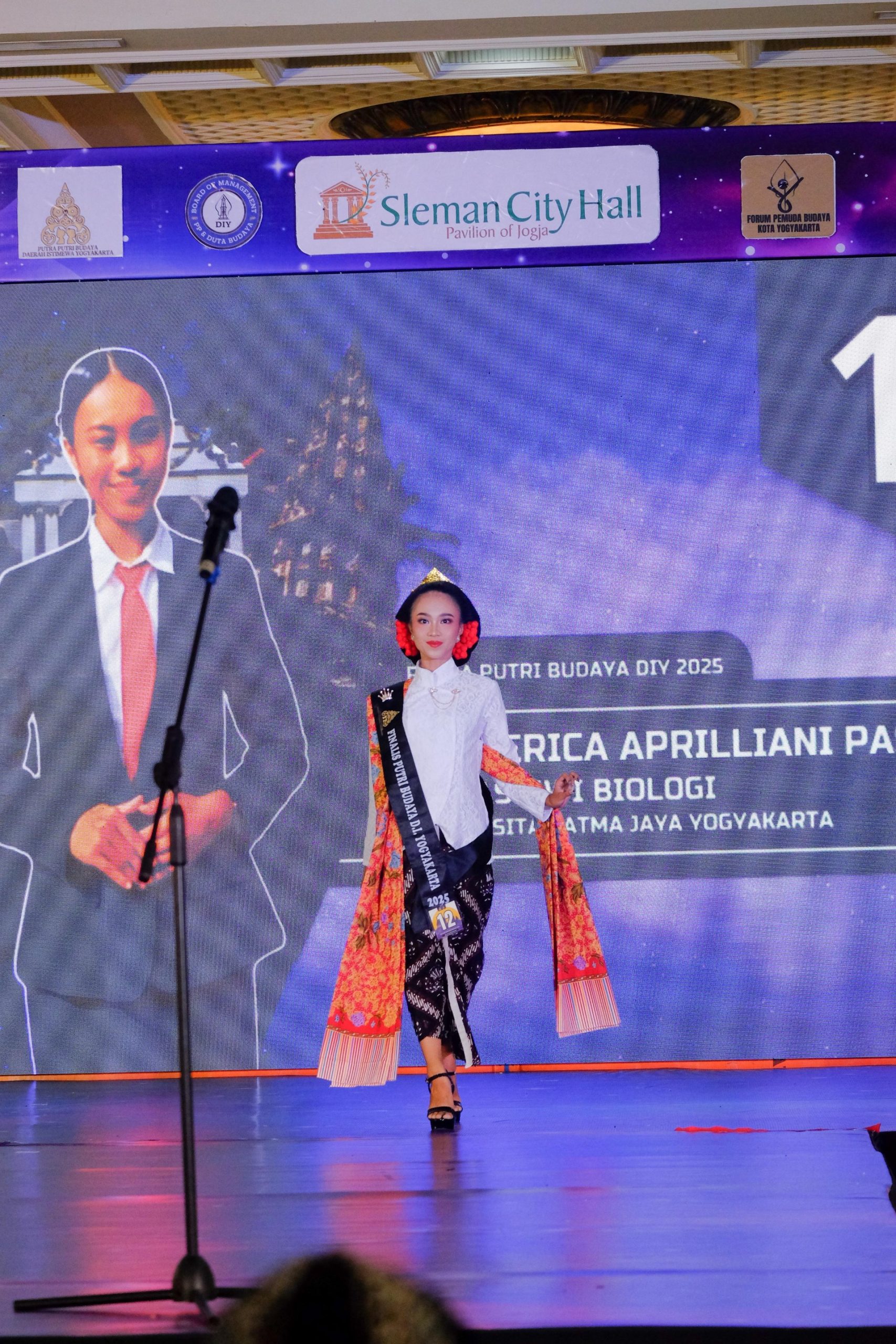 Frederica Apriliani, Mahasiswi FTb UAJY yang Bersinar di Ajang Putra Putri Budaya DIY 2025